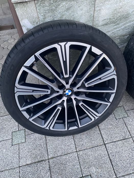 Roti BMW X1 X2 X3. Pireli P Zero 245/40R20