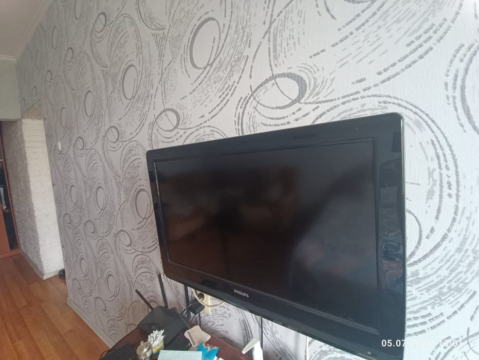 Продам телевизор 32 дюйма 81 см