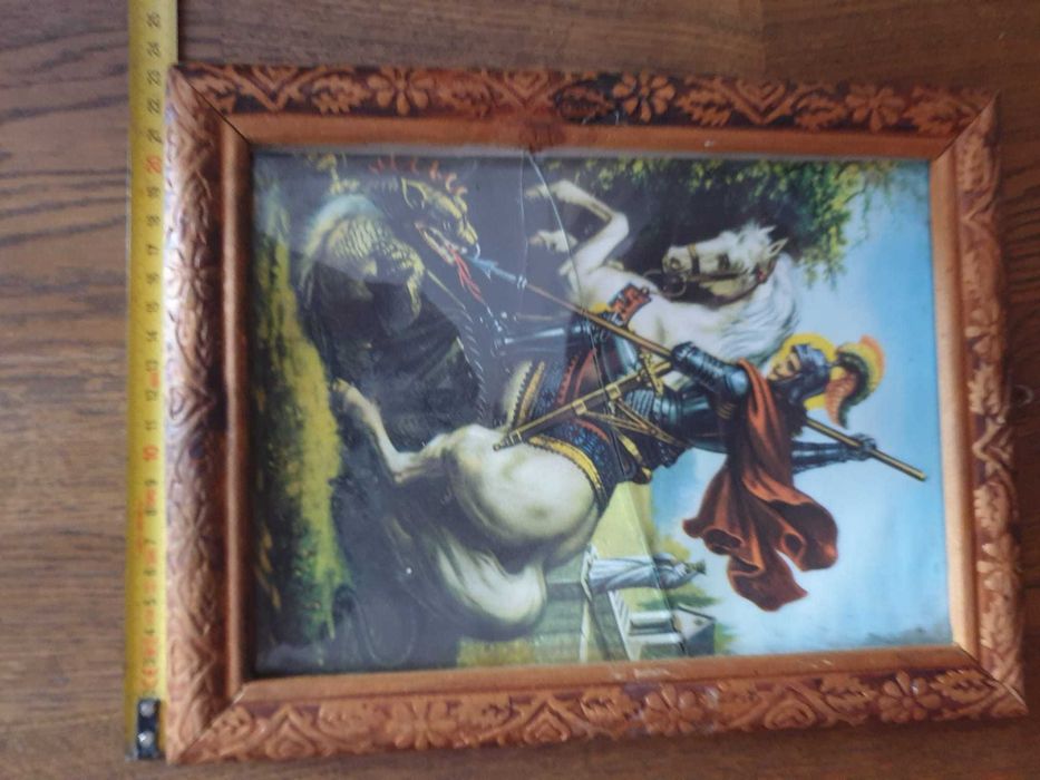 Vând icoană religioasă sfințită reprezentând Răstignirea Domnului, cu Iisus Hristos pe Cruce, Maica Domnului și Sfântul Ioan.