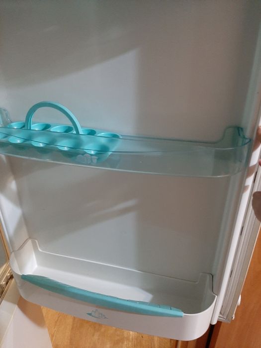 Продам холодильник