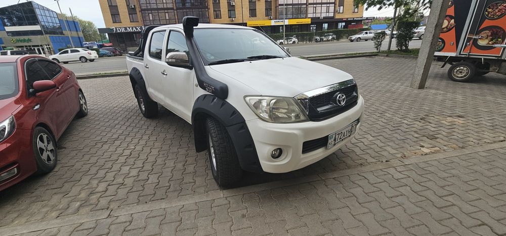 Продам тойота хайлюкс