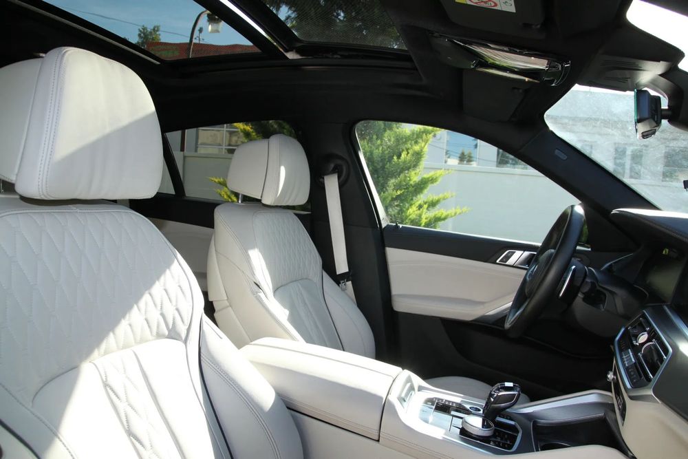 BMW X6 Msport Bmw Individual/ Sky L/ Iconic Glow/ Laser/ Sof Cl/ HUD&360/ TVA