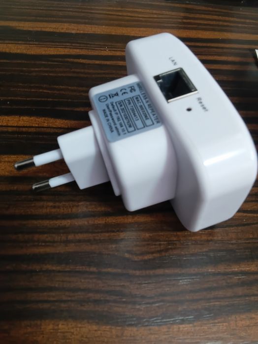 Усилитель вайфай новый репитер wifi  на роутер модем