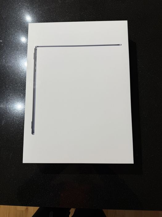 MacBook Air 15 inch 256GB