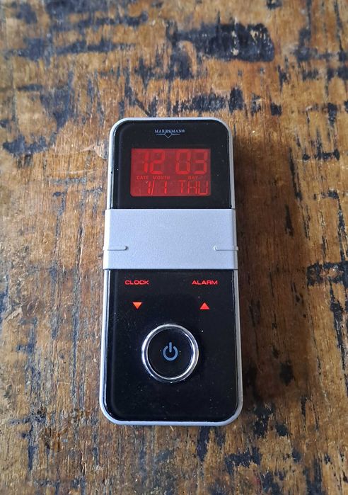 часовник будилник за пътуване Marksman Марксман дигитален с калъф