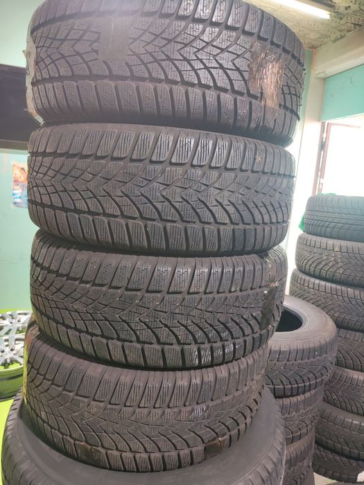 4 бр зимни 225/50/17 Dunlop 22г