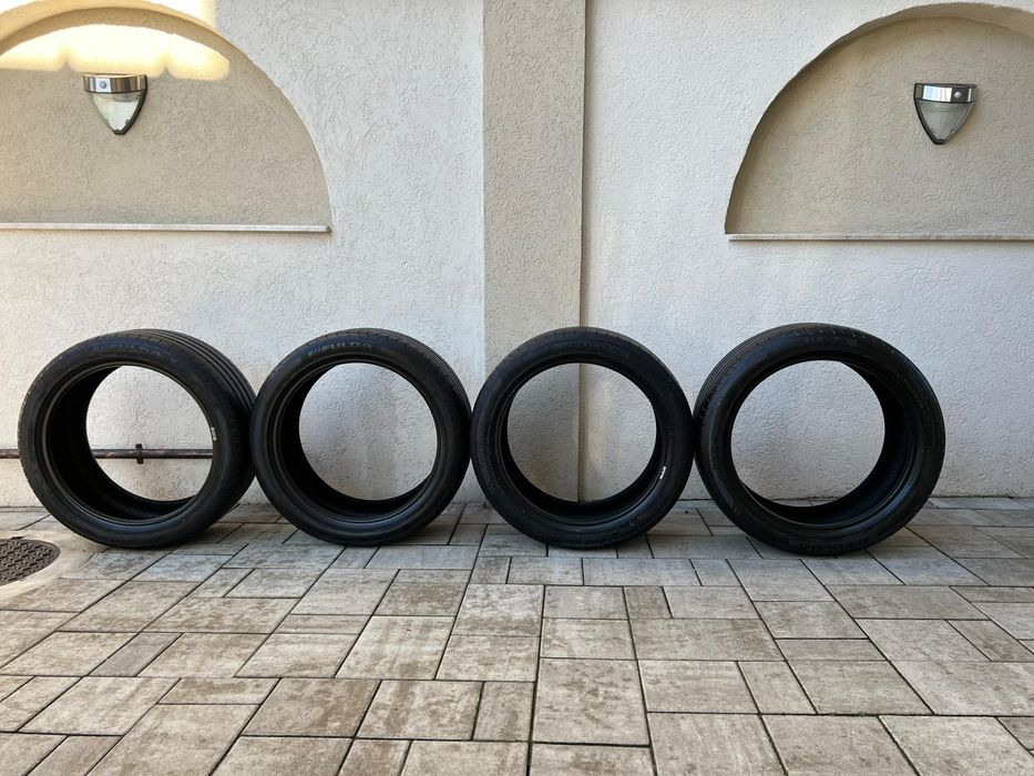 Anvelope de Vară 245 40 18