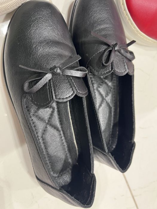 Кожаные Туфли для девочки  разные 3 пары.36 размер