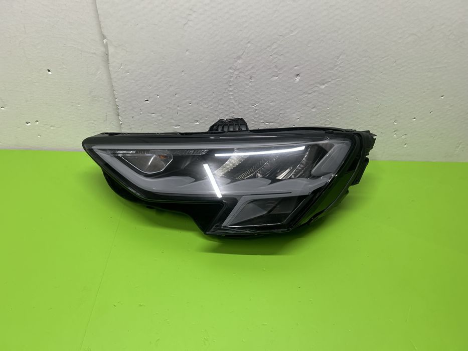 Far Audi A3 8Y0 full led stanga 2020-2024