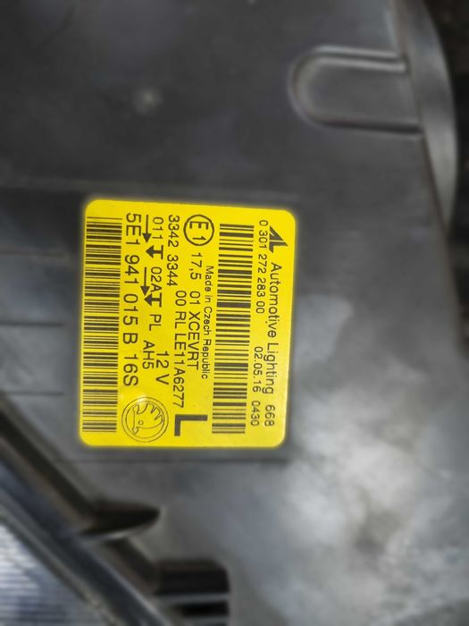 Ляв фар Skoda Octavia 3 lqv far шкода октавия 3