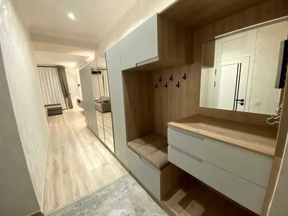 КВАРТИРА 3 мин от метро Беруни 2/2/7! 172*