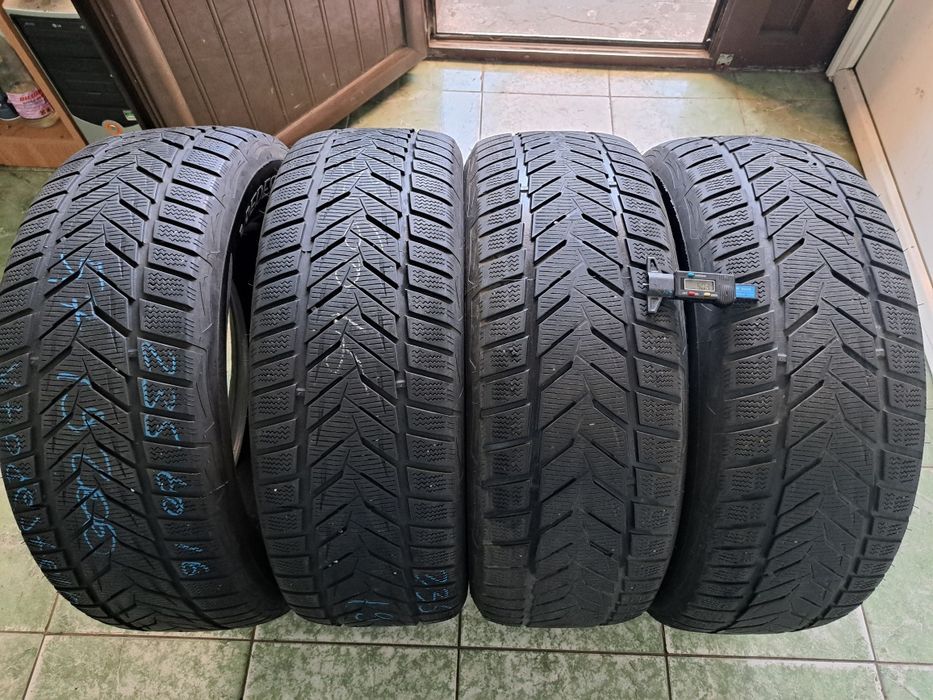 4 anvelope 235/60 R16 Vredestein