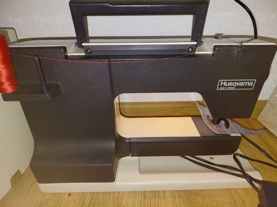 Шевна машина Husqvarna