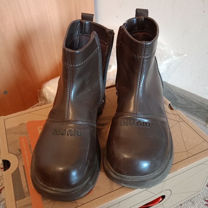 Продам ботинки осенние
