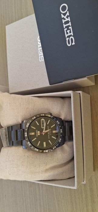 Механичен часовник Seiko 5