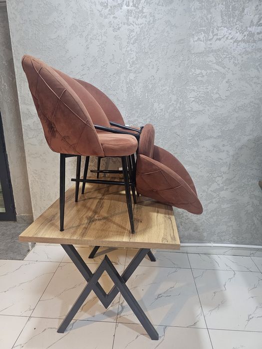 Стол стулья диваны