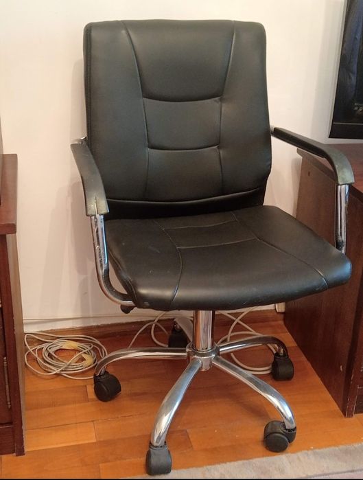 Scaun birou pe roti , piele ecologica