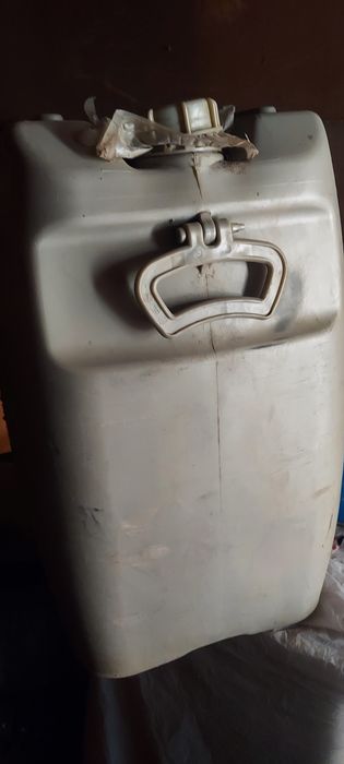 Продам канистру 50л