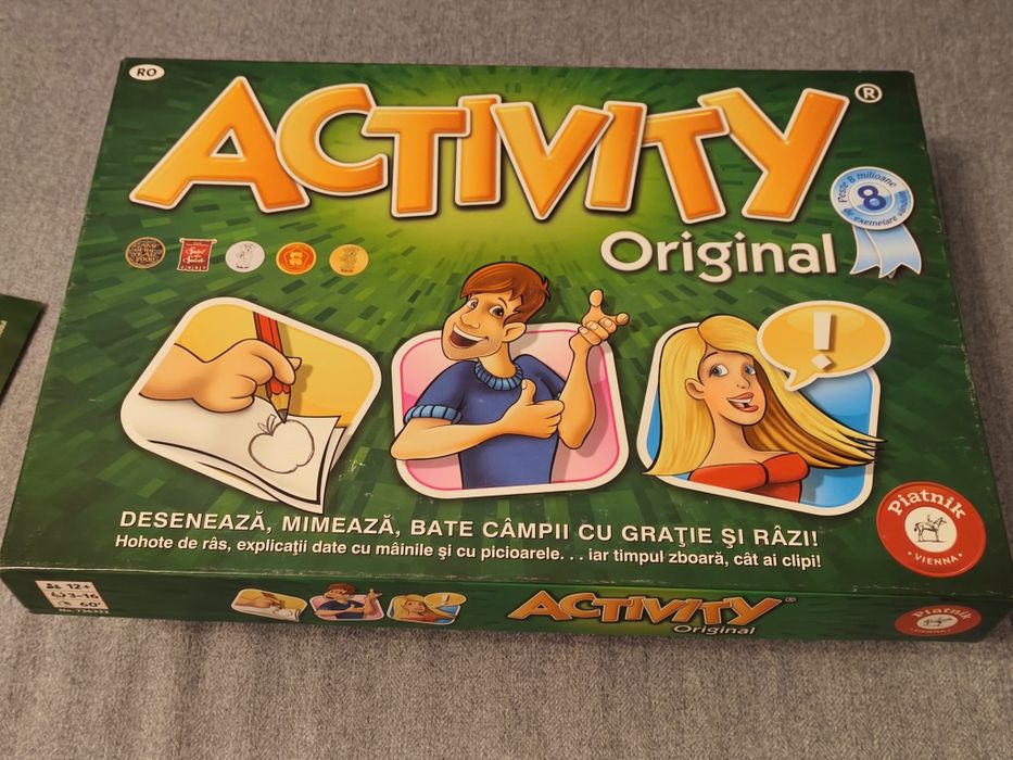 Vând joc Activity Original