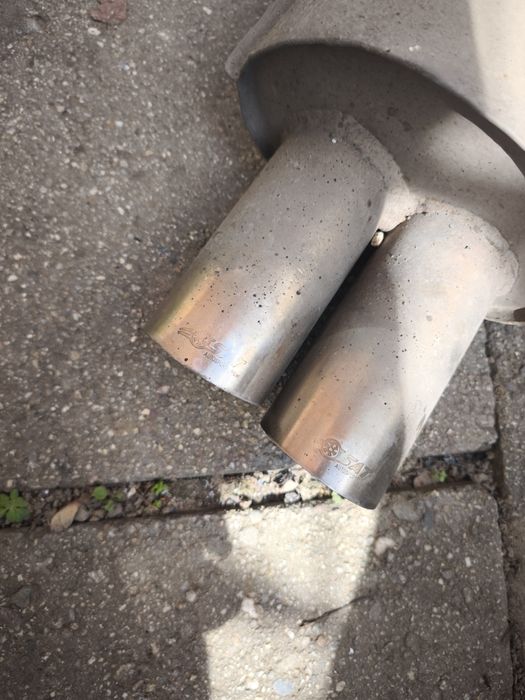 Спортно гърне свалено от 328i e46.