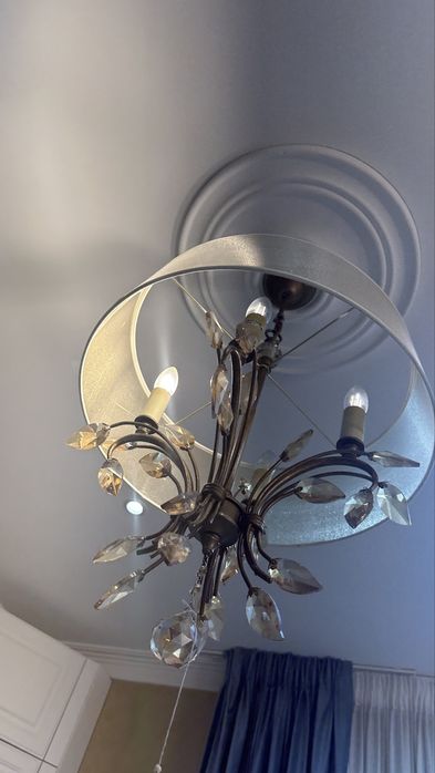 Candelabru elegant cu cristale – Stil clasic – 3 surse – Abajur textil