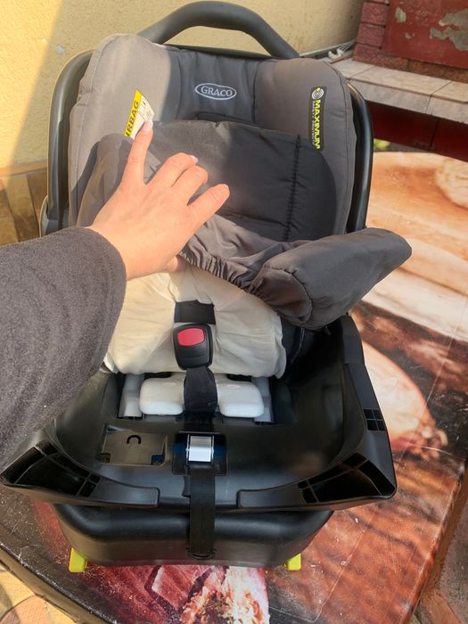 Scaun auto bebe 0-6 luni & oglinda bebe