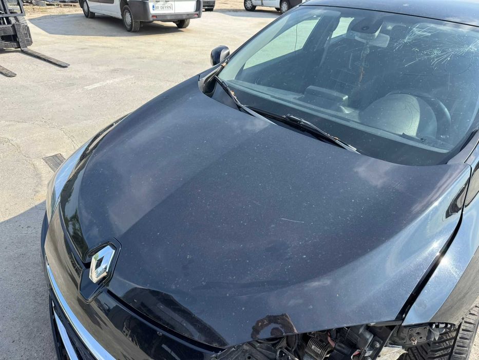 Dezmembram Renault Megane 3 2012 hatchback 1,5 Cod motor K9K