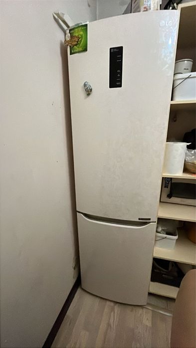 Холодильник на запчасть