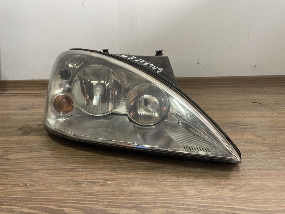 Десен фар за Ford Galaxy / Форд Галакси 2002г