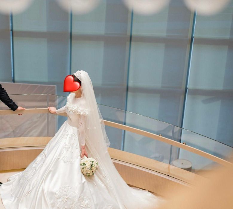 Продаётся.  Свадебное платье