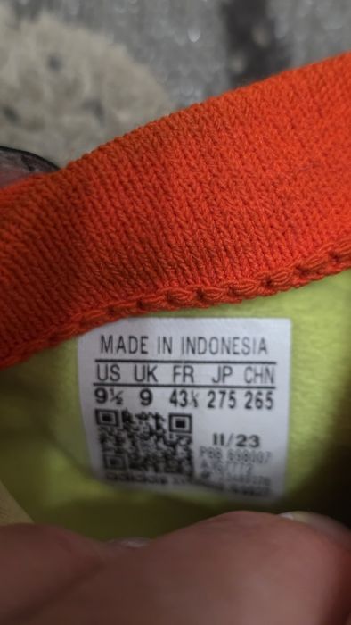 Продам  бутсы predator