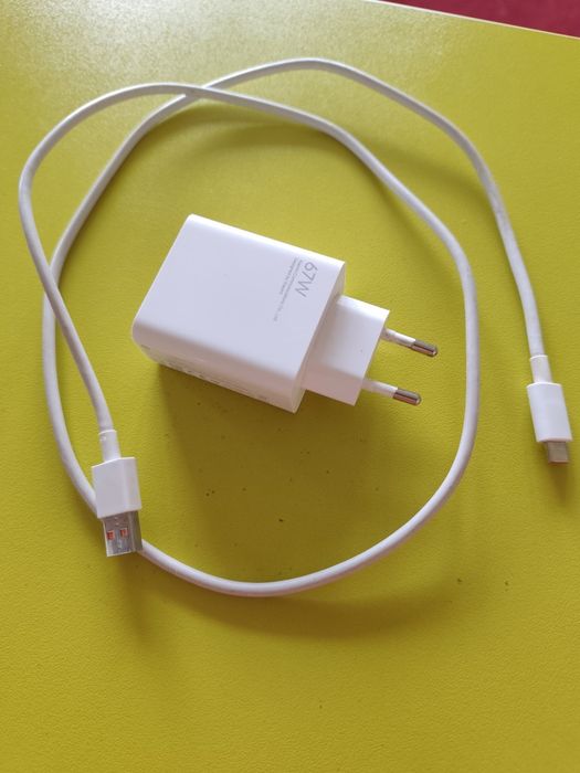 Продавам Redmi Note 11 pro 5G