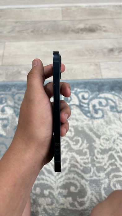 Iphone 13 в хорошом состояние