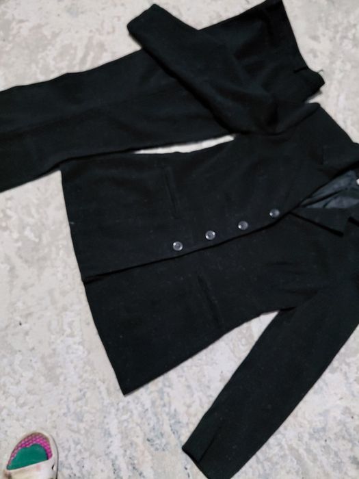 Дамски костюм...