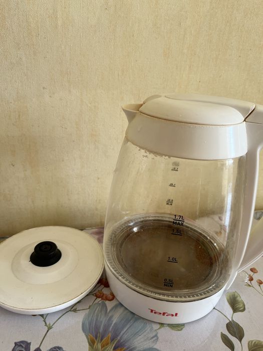 Продам пылесос и чайник