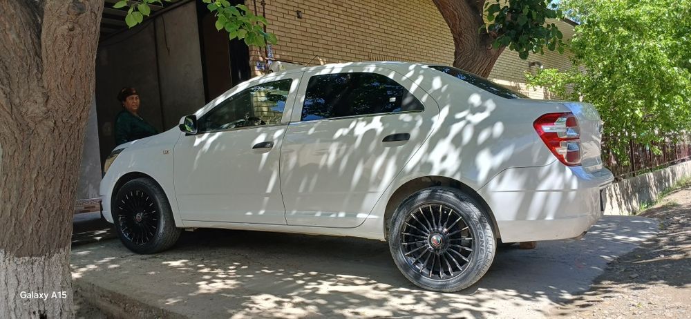 Cobalt  yangidek turibdi yurgani 65927 vapshe kam yurgan saka diskalar