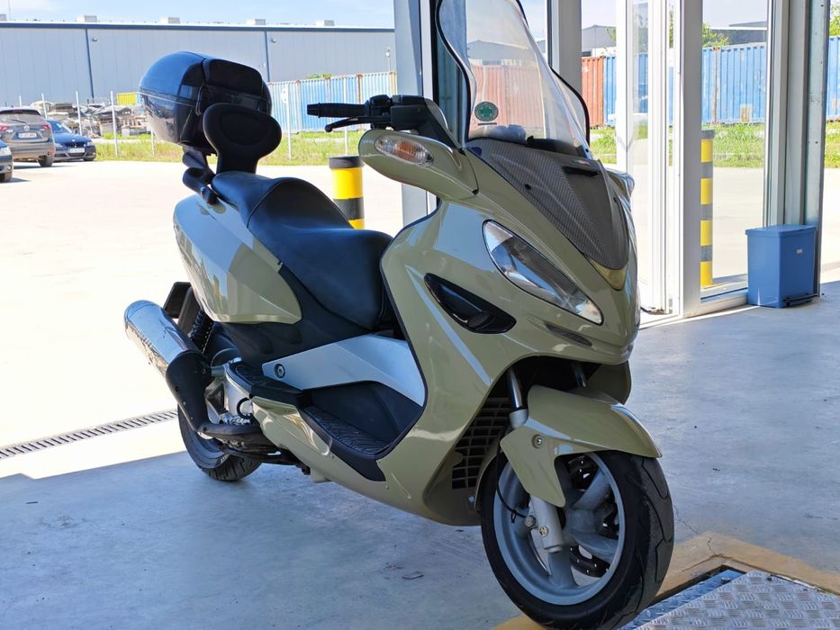 Malaguti Madison 400