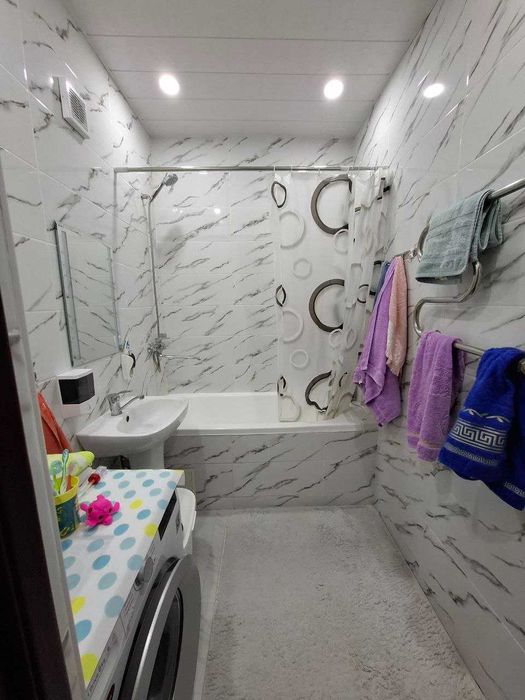 Срочно дом Янги Хаётда 3 +1 хона 81кв сотилади, 77.000 азгина ўтилади.