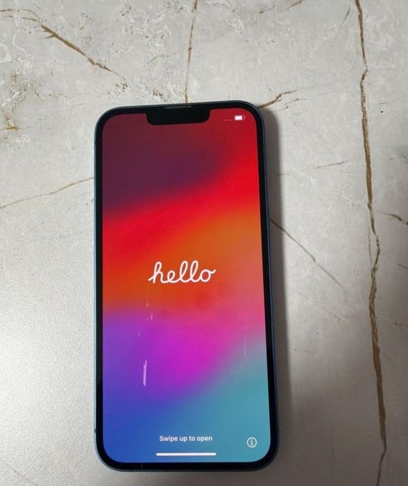 Продам Iphone 13 срочно
