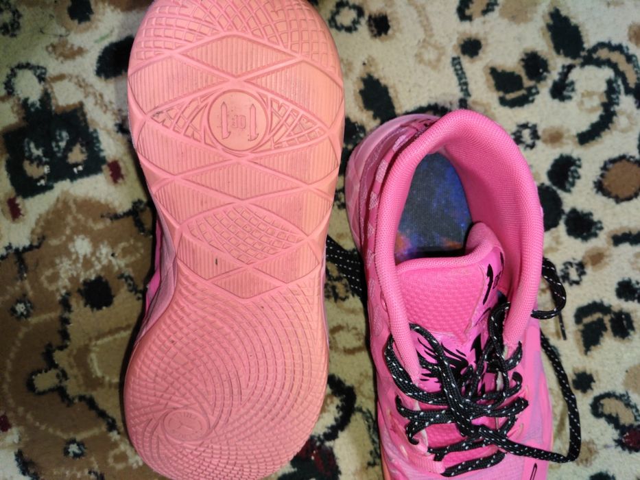 кросовки Puma MB.01