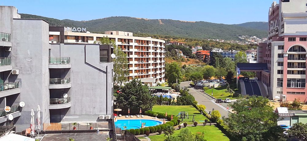 Дава се под наем Двустаен апартамент в к.к. Слънчев бряг - 55 кв.м за 340 € - Снимка #13