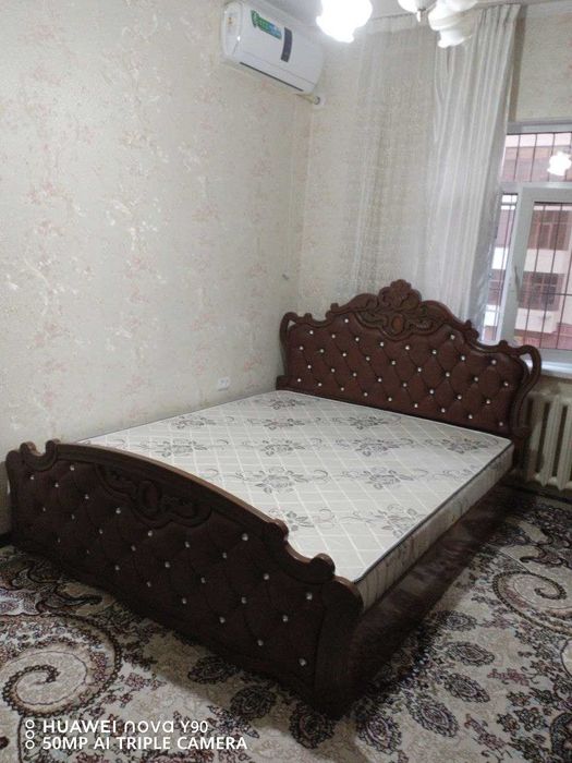 Двухспальная кровать