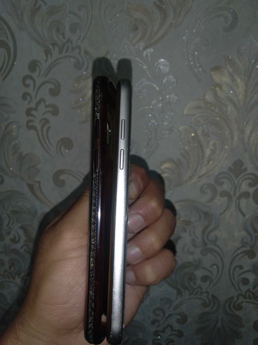 Телефон самсунг А 3.