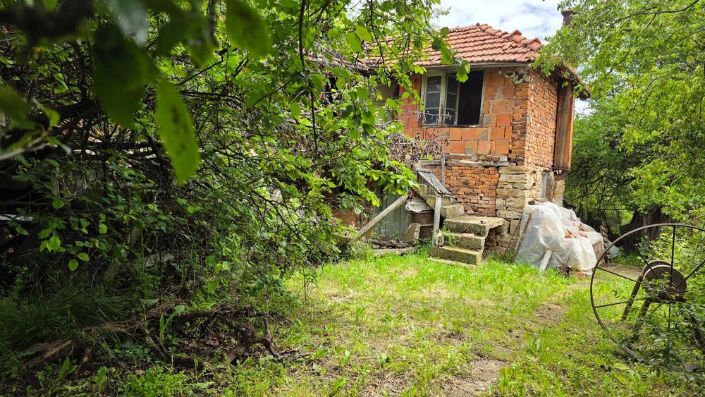 Недвижим имот в махала Ръжища, с. Миланово, община Своге