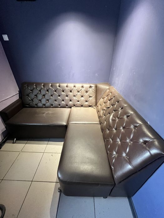 Продам углавой диван