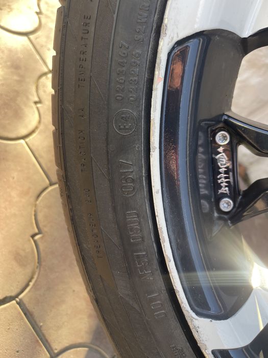 продават се джанти със гуми 19 ski