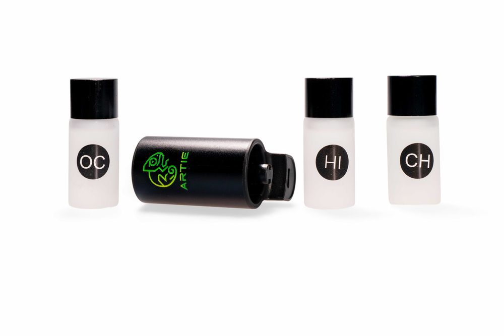 Artie Breeze – Odorizant auto premium cu rezerve dedicate