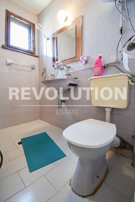 Тристаен апартамент в Центъра на София.