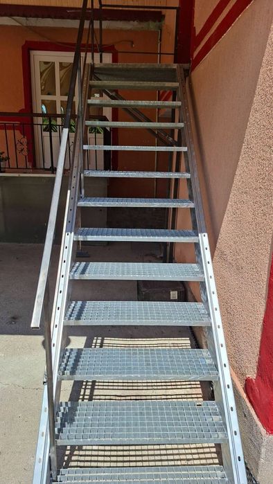 Scari metalice zincate 3899