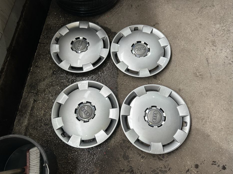 Тасове Ауди 16 цола оригинални!